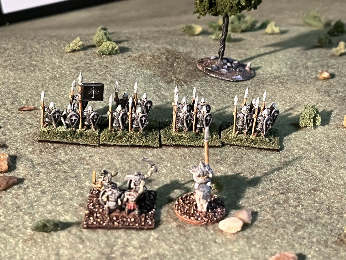 LMT_Studio's tweet photo. … with some middle-earth army lists I put together. Boromir and a force of Gondorian spearmen defending a hill against some Orcs and Warg riders. (2/2) #10mm #lotr #Wargames #middleearth #copplestone @NorthStarFigs @littlewarstv https://t.co/JZL8PPbrkD