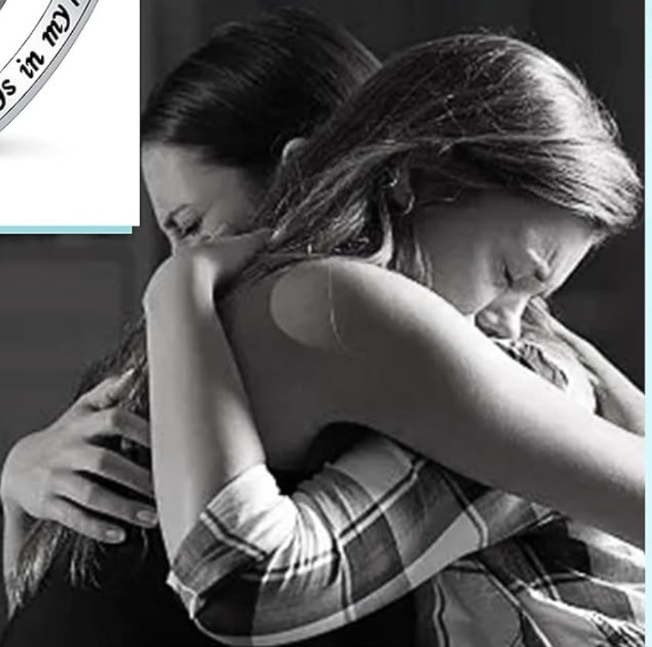 shaydecay's tweet photo. Saw this as a part of a collage on a memorial ring listing on Amazon...why does this look exactly like @Marisha_Ray and @LauraBaileyVO ??? #criticalrole https://t.co/UxvkkWITYP
