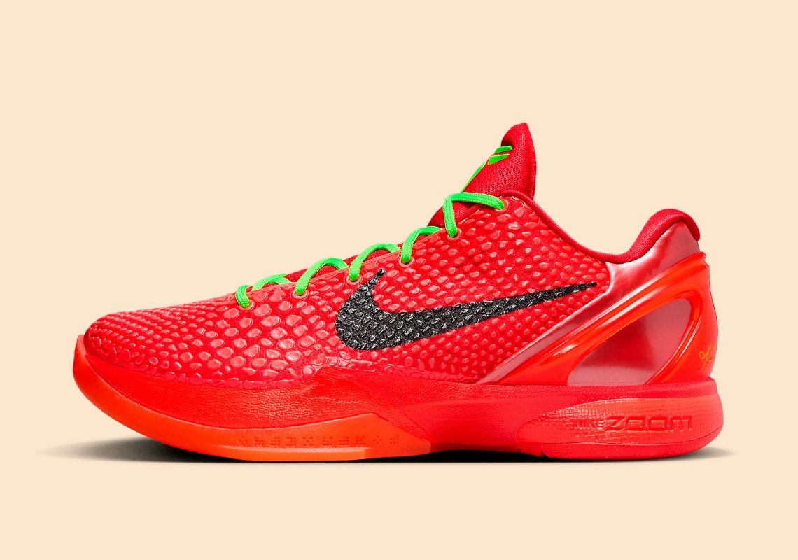 SneakerNews's tweet photo. 🚨OFFICIAL IMAGES🚨 Nike Kobe 6 Protro "Reverse Grinch" 🎄 https://t.co/5wNLwZWGHz