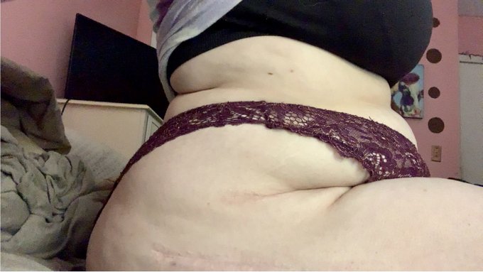 She&rsquo;s a soft girl 🤭😌 https://t.co/iFdaHPvRqH