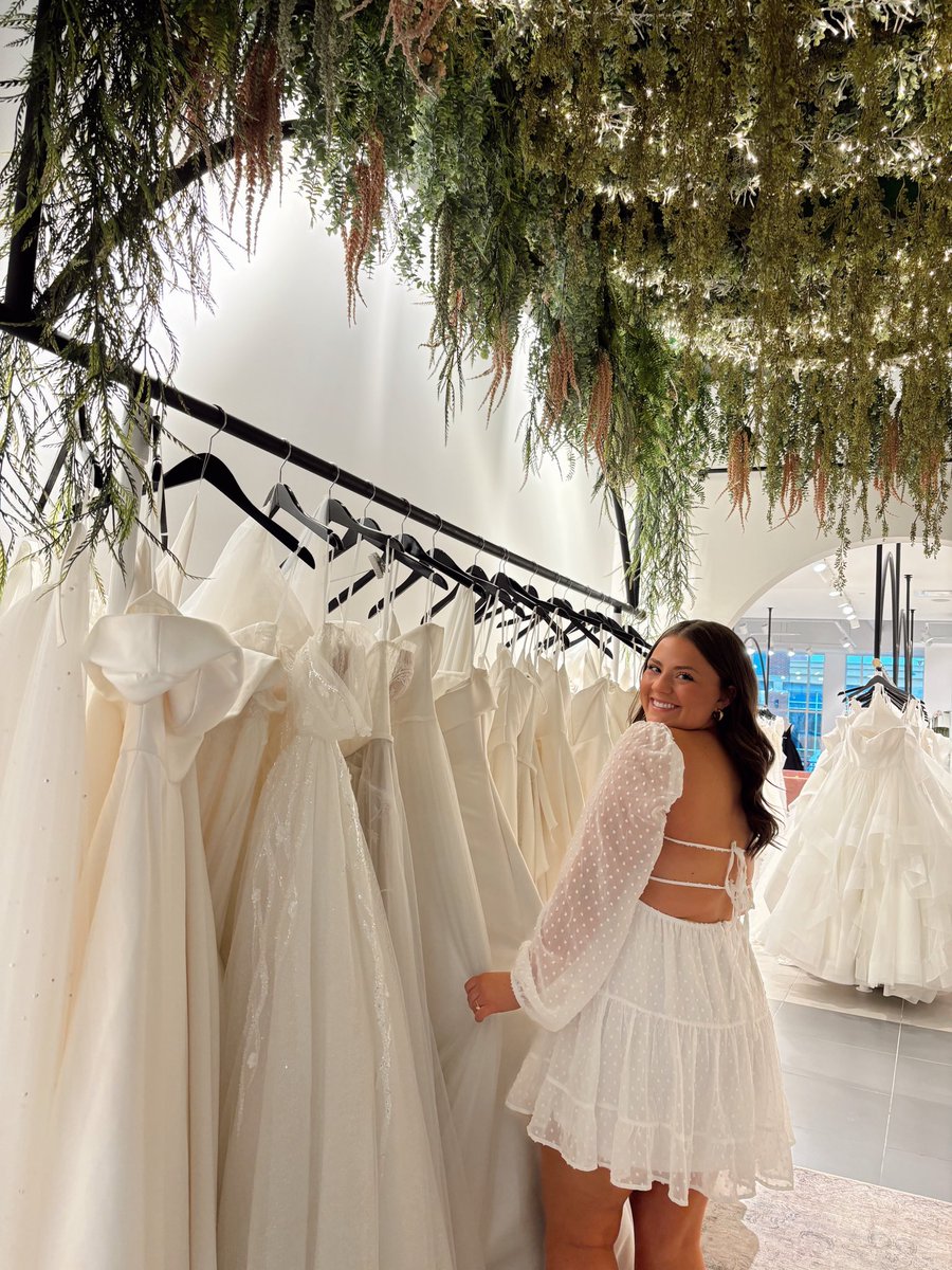 laurenwackerly's tweet photo. Said YES to the dress today!! ❤️ https://t.co/mwZDRq5XTh