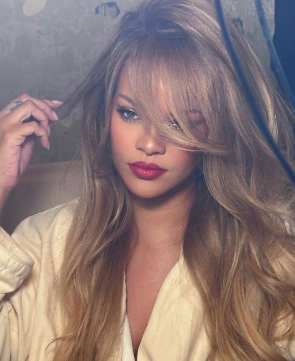 RIHANNA ARE YOU SERIOUS?❤️‍🔥