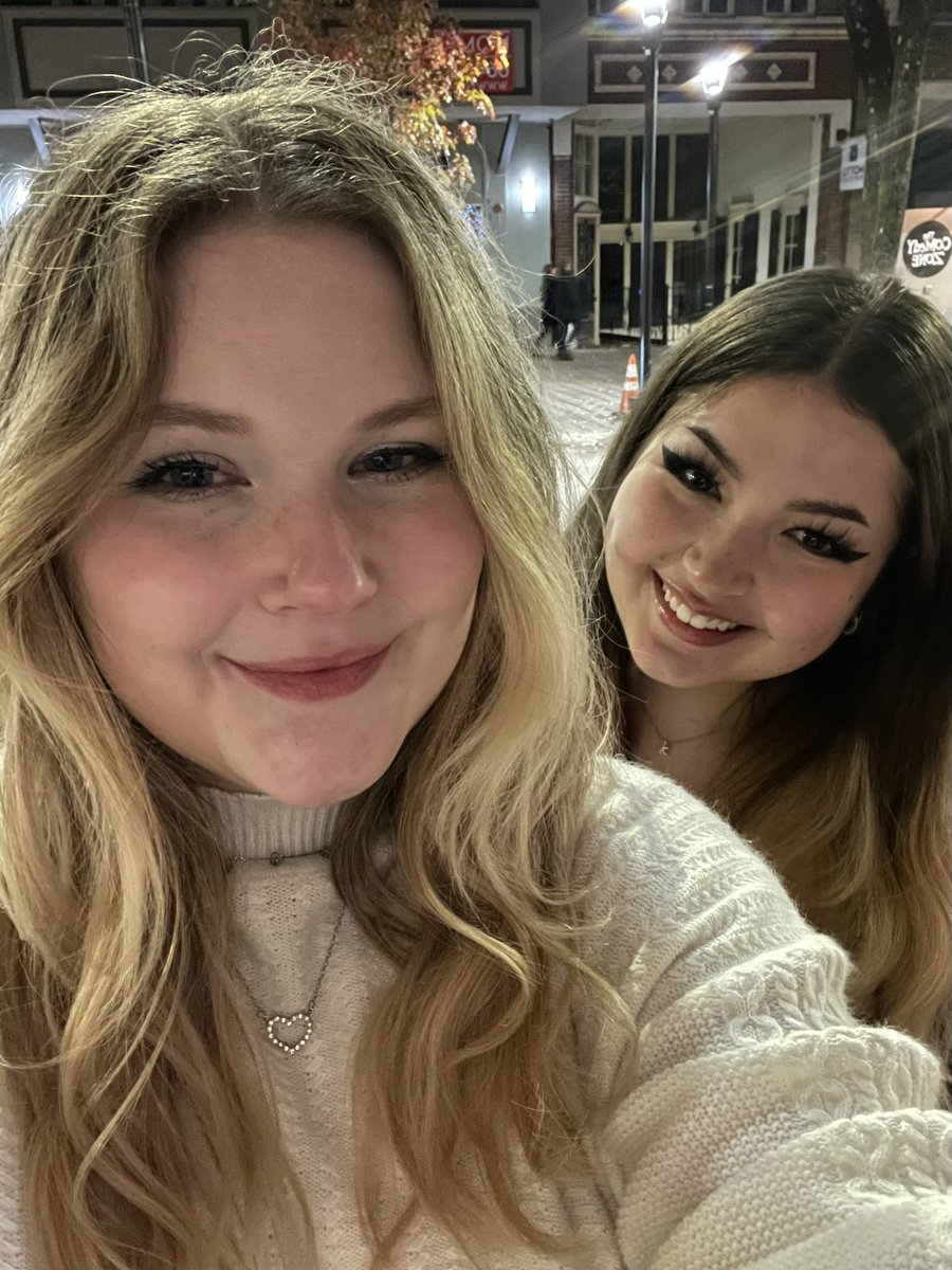 ggghostieee's tweet photo. @ssoradorable I don’t need the pov shawty 🥱 https://t.co/8gvZE9GDlj