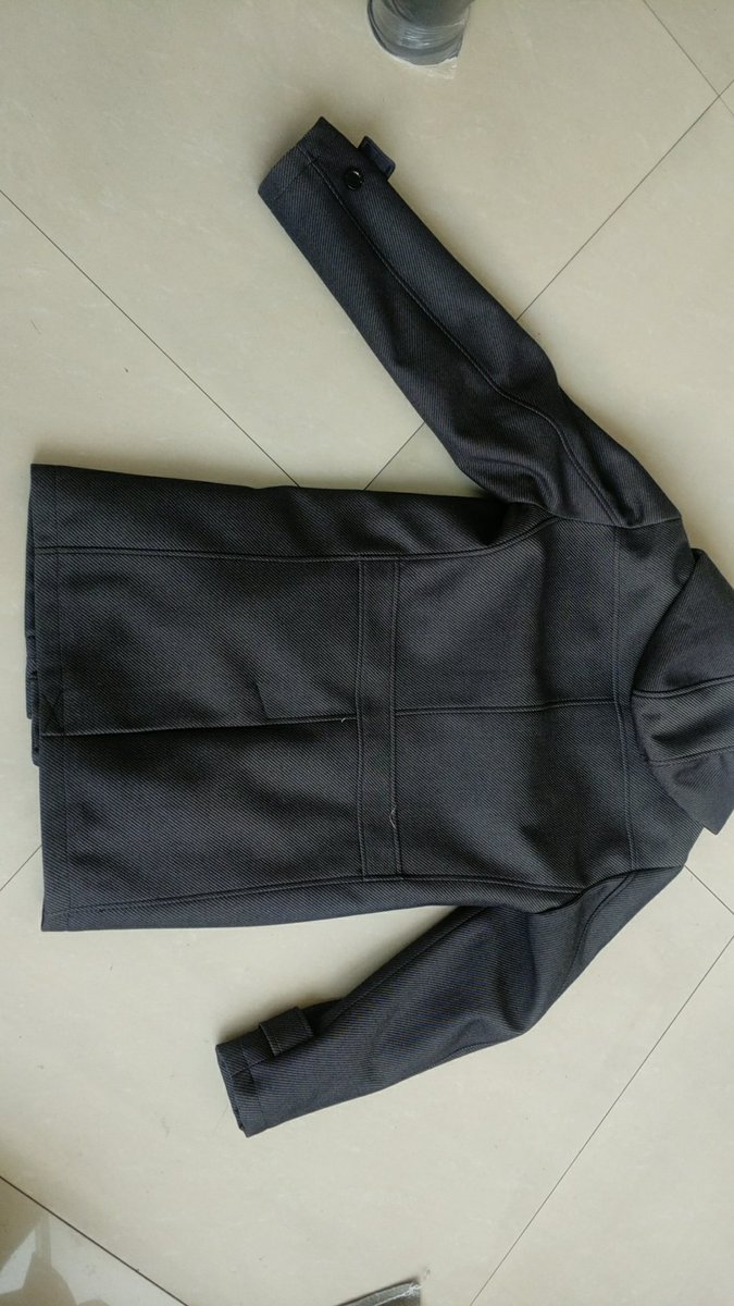vanttica's tweet photo. Winter coats sponsered by T/R https://t.co/7Y61w9Kv1v