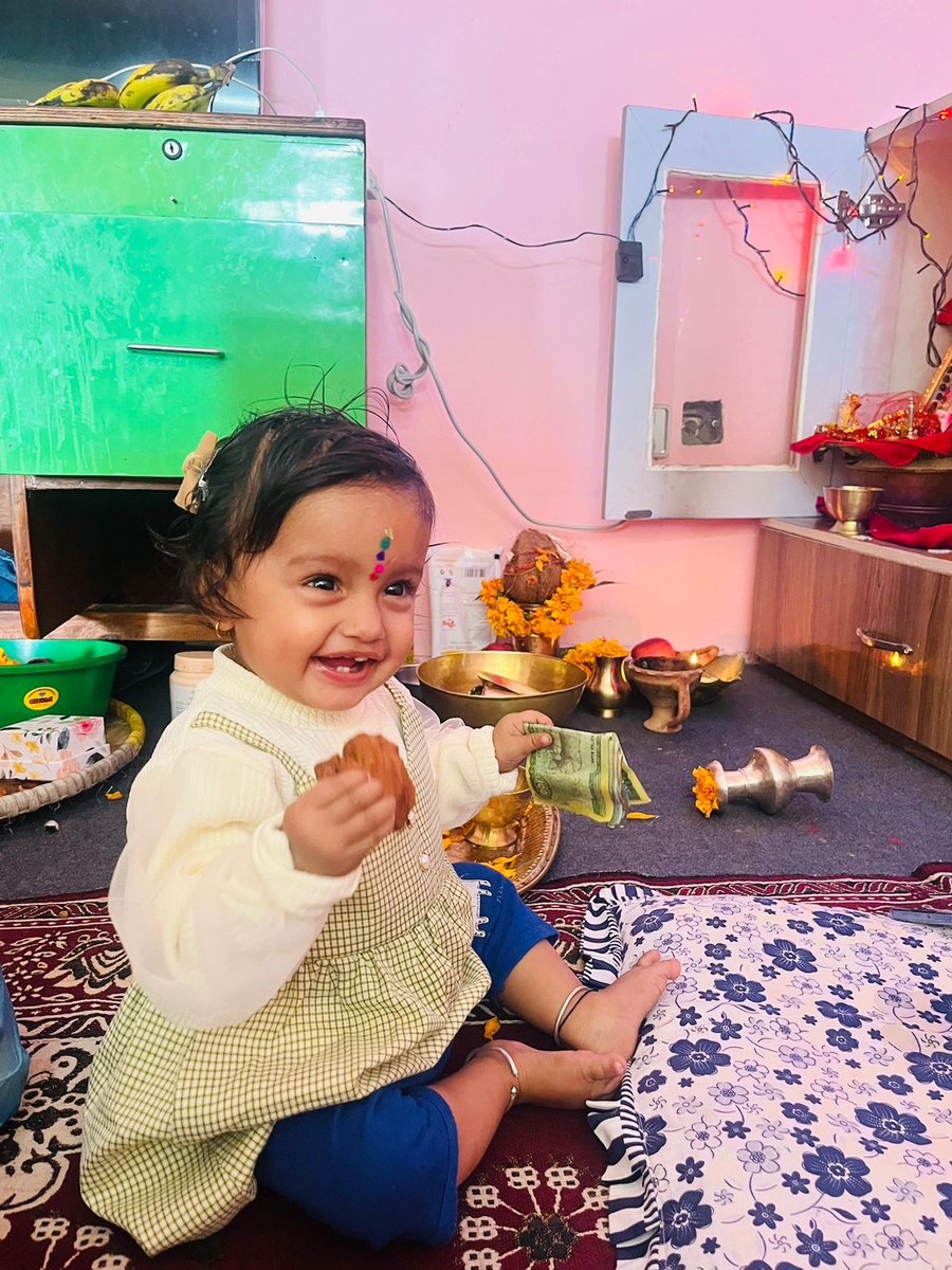 Kewal4307's tweet photo. आज मेरी छोरीको जन्मद��न 😍 खुसी आएको दिन ; लक्ष्मी आउनुभएको दिन .....
#happybirthday #keyu #keyisha https://t.co/Tgjun6Kp4o
