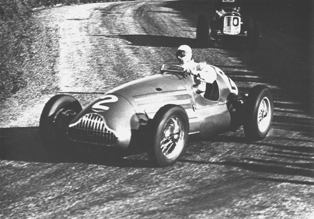 VintageLastFlag's tweet image. .
🏁1948 british empire trophy - isle of man #alta #IOM #racing 🏁

1948 british empire trophy- isle of man - george abecassis (alta) dnf 2 laps gearbox- geoffrey ansell (era b) 1st 

🏆internal-combustion.com/nuvolari/1948-…🏆