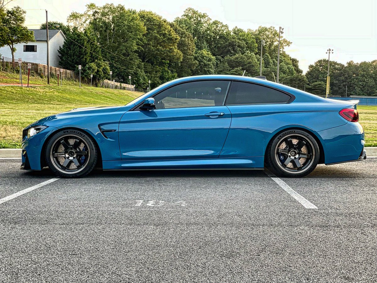 Sour_R6's tweet photo. @Trisuhh @ooziieG @Trisuhh I’m getting my done this spring as a precaution. Shits so expensive https://t.co/mTZGGHmfdu
