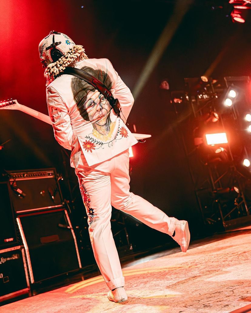 LBWES's tweet image. LimpBizkit 2023 tokyo japan

たまに、服のセンスおかしいよね？って言われる事あるけど、今回のライブでウェスの感覚と同じだからそんなこと言われるのかって今、気が付いた😂

#limpbizkit #limp #wesborland