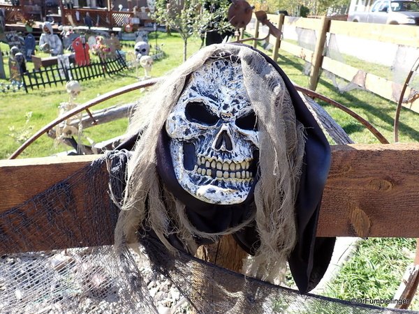 #Halloween Displays, Marysville, Montana #ttot TravelGumbo archives By Travelers, For Travelers travelgumbo.com/blog/halloween…