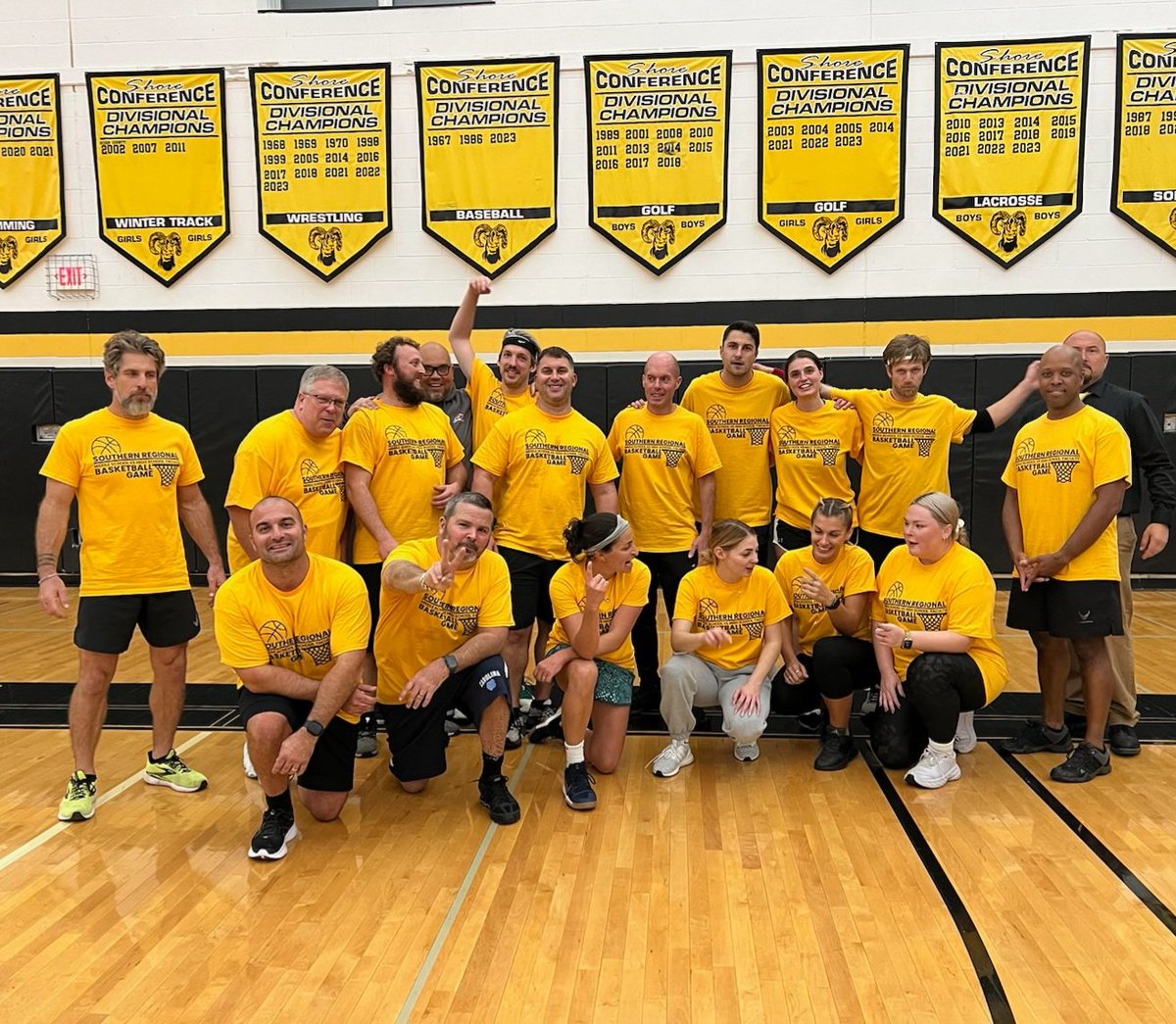 DonohueJr's tweet photo. Congratulations Southern Regional High School on defeating Middle School 36-28. Thank you faculty, administrators and class advisors. Thank you officials, Mr. Derion and Coach Barrett.  
#Northside https://t.co/aI12XVJNcd
