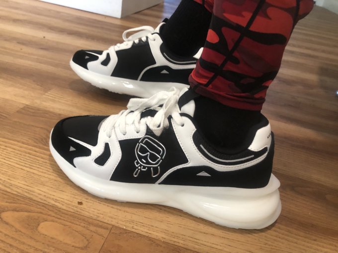 I don&rsquo;t often advertise other brands but RIP TO Karl Lagerfeld he is one of my biggest inspirations for<a href="/tag/streetwear"class="tags"><span>#streetwear</span></a><a href="/tag/rt"class="tags"><span>#rt</span></a><a href="/tag/jordans"class="tags"><span>#jordans</span></a><a href="/tag/goat"class="tags"><span>#goat</span></a><a href="/tag/kicks"class="tags"><span>#kicks</span></a><a href="/tag/sneakers"class="tags"><span>#sneakers</span></a>