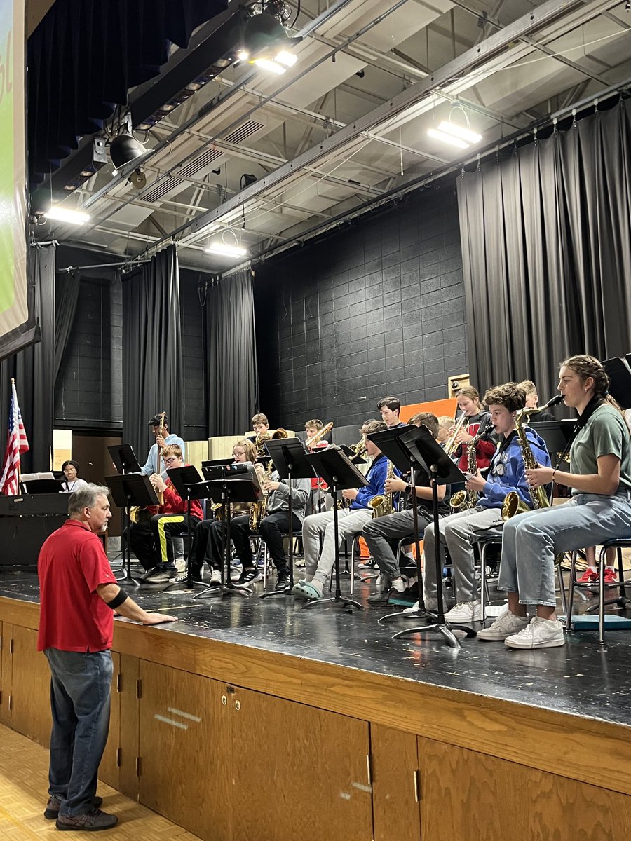 WHMS_SDE's tweet photo. @WHMS_SDE Jazz Band kicking off our assembly! #ModelConnectInclude https://t.co/72jhwO5AKL
