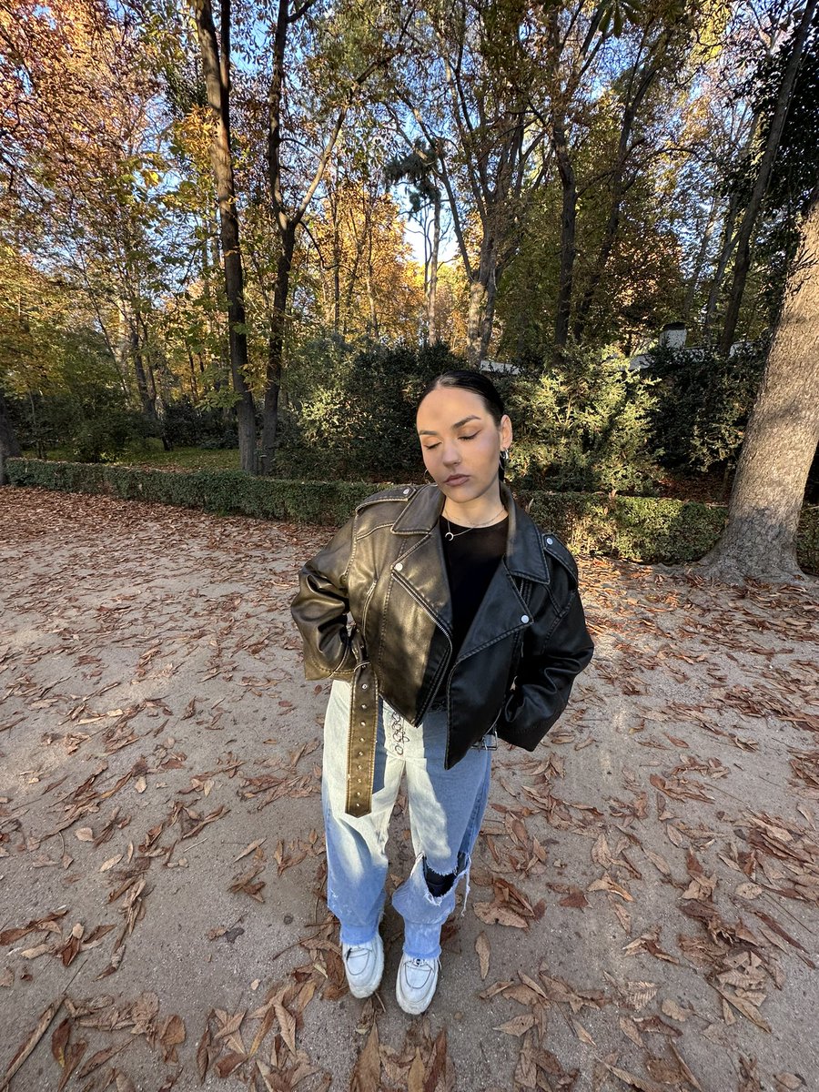 nereekyle's tweet photo. ☀️🍂 https://t.co/W70SgEQ9PZ