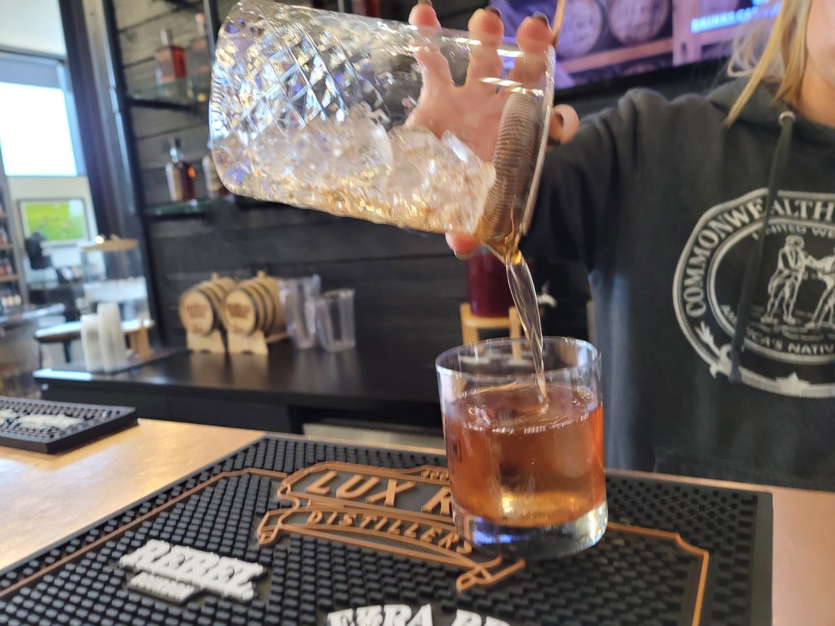 GoodOldAndy's tweet photo. My son and I did a quick Bardstown trip today. We got to Lux Row and Heaven Hill for tastings and tours. I highly recommend both for your list.
#FatherSonTrip
#Bardstown
#bourbon
#brownwater
#whiskeytrail
@HeavenHill1935
#LuxRow https://t.co/48BIuPQMzk