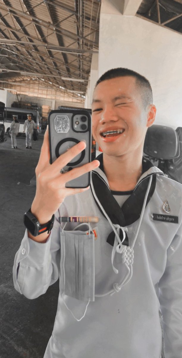TanThai53's tweet photo. Hello my name is Chanchai🫡 https://t.co/MEABaxIX7E