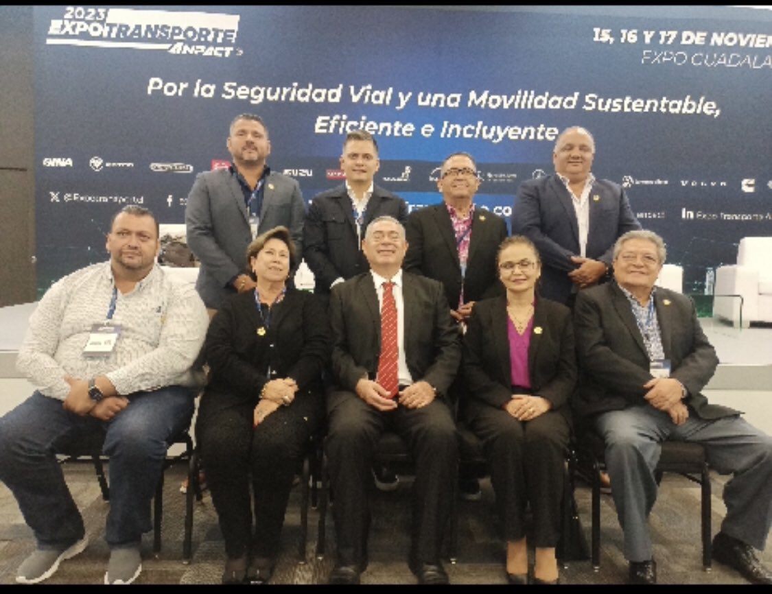 Asamblea Anual de socios, en el marco de Expo Transporte
<a href="/enrikeduenas/">Enrique Dueñas Rodri</a> <a href="/Ayoros85/">Miguel Ayon</a>