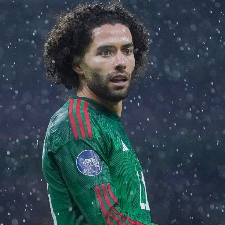 El hombre que pateó ¡¡3 PENALES!! en una misma tanda. El tercero fue el vencido.