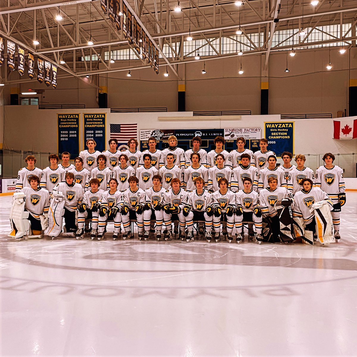 New whites unveiled on picture day!
Here are your 2023-24 Trojans