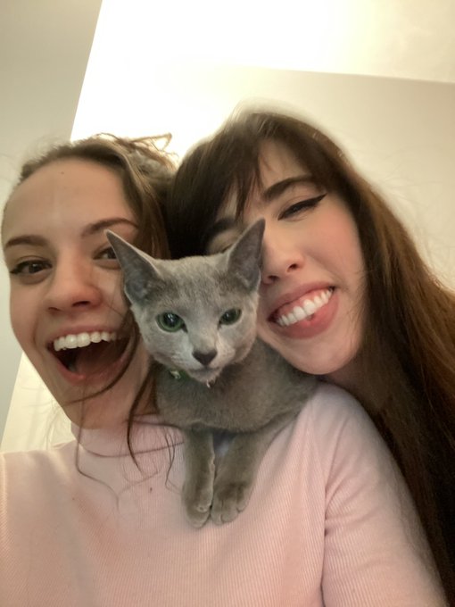 we love puss!!!! https://t.co/BU2vNa9Uzq