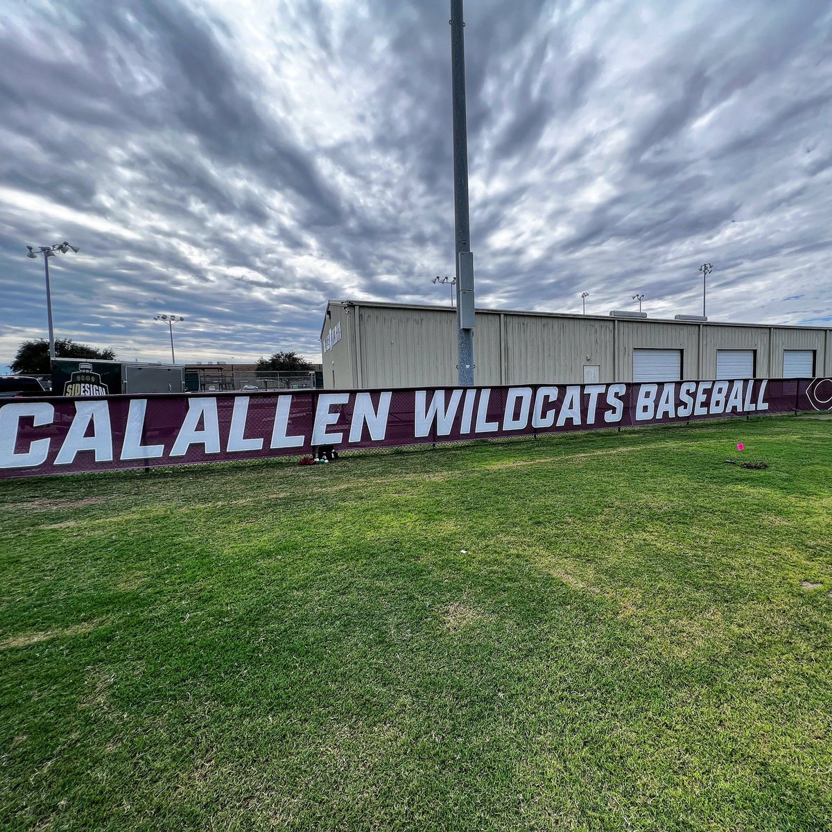 kylerobarts's tweet image. Had to share one more from this week’s install! Thanks to Corpus Christi for the backdrop sky for the photo op 😍

#baseball #fencemesh #corpuschristi #calallen #calallenwildcats