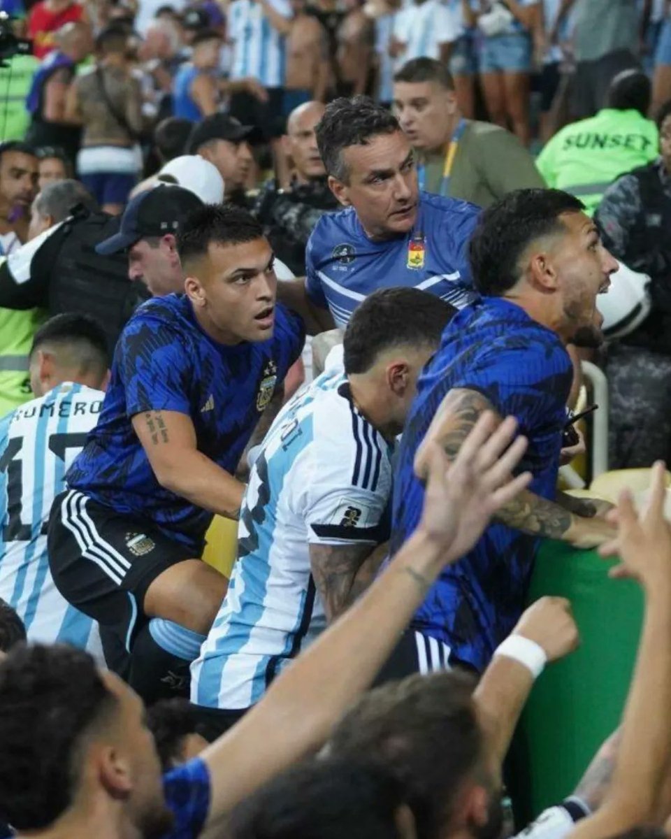 Che, estos tipos son campeones del mundo.  No es joda.