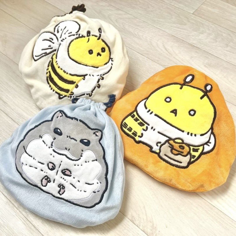 しまむら様 商品ご紹介⑤】 はちさんとハムちゃんの巾着🐝🐹 大きさが