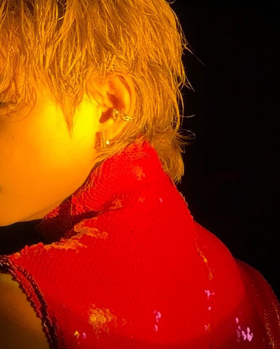 taeguide's tweet photo. [INFO] Taehyung Ig update 

🐻: You were happy, right? https://t.co/wcZGrRnT4H