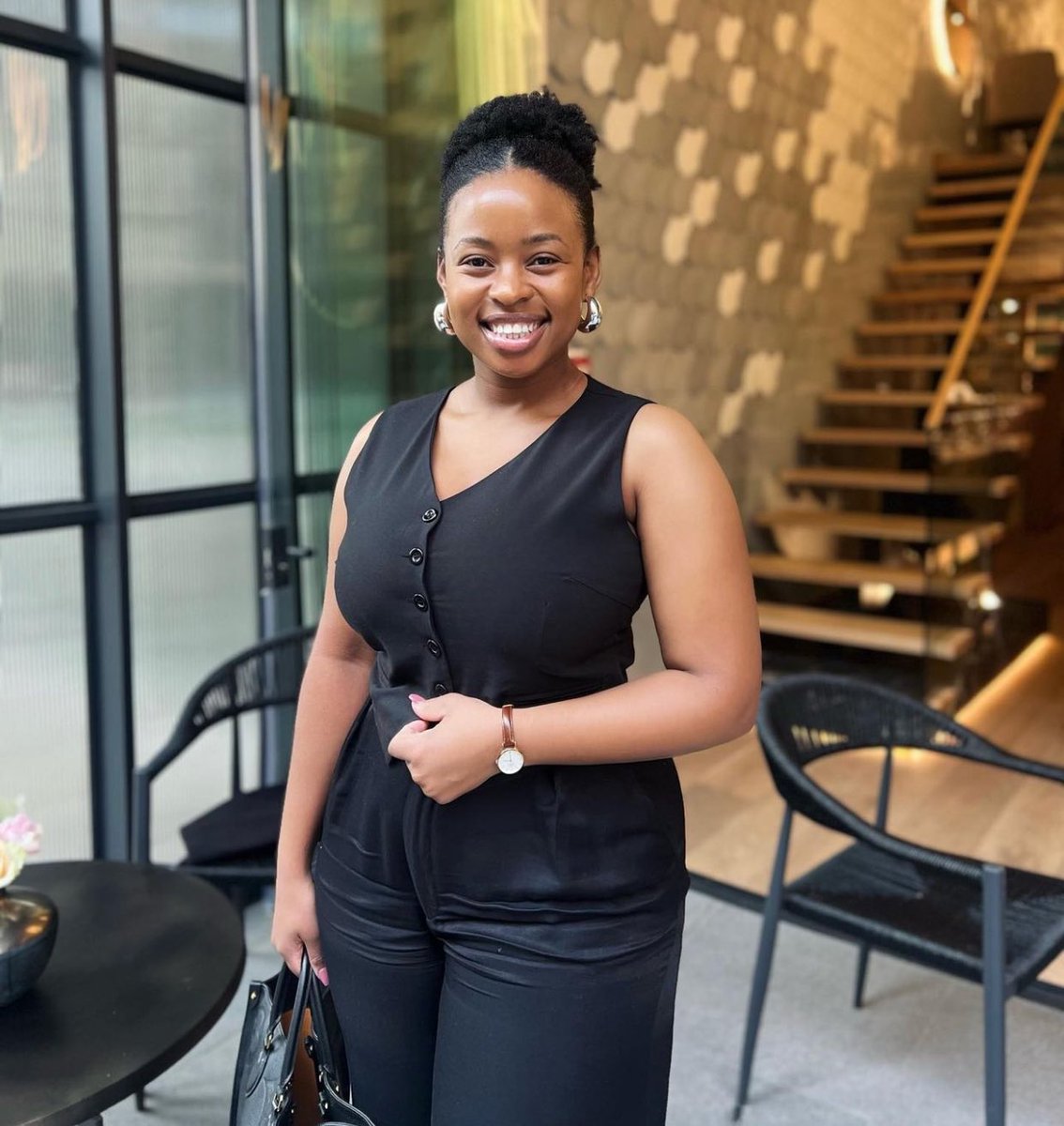 sinovuyomondliwa tweet media