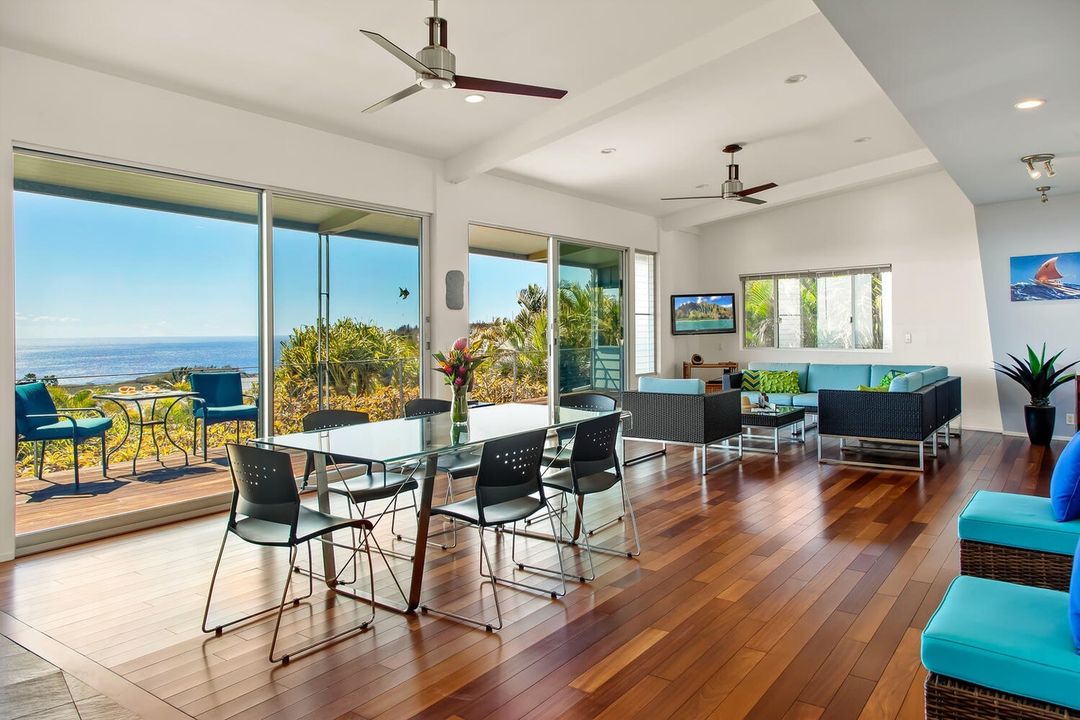 corcoranpacific's tweet photo. #JustSold in Mountain View on the island of Kauai

Congratulations to Reba Roy on selling this spectacular home on the island of Kauai for $1.675M! 🎉 Reba Roy R(B) | RB-23783

#corcoranpacificproperties #hawaiirealestate #hawaii #homesforsale #kauai #kalaheo #koloa #mountainview https://t.co/PiFzA7YCR3