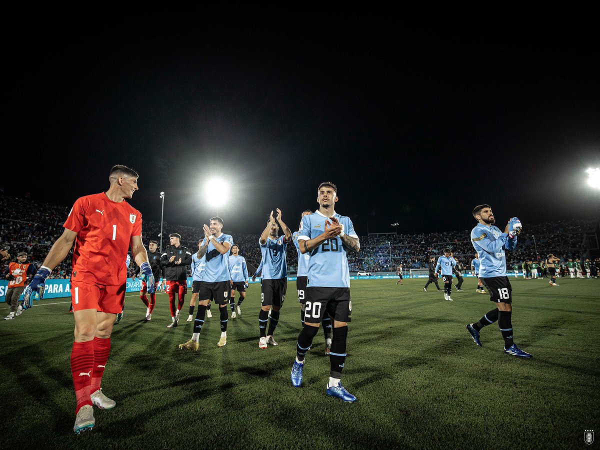 🙌🇺🇾⚽️ La Garra Charrua goleó de local 3-0 a Bolivia 🇧🇴