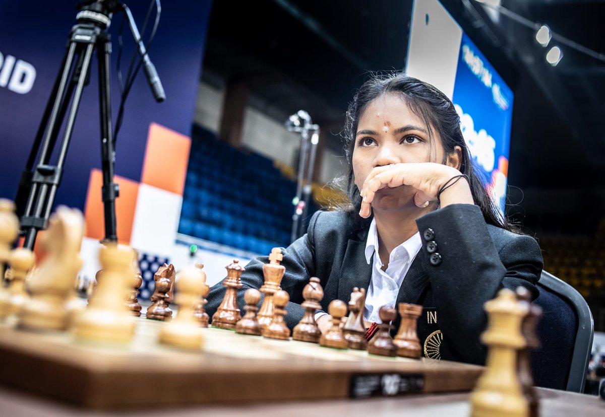 MGD1 (@mgd1_esports) on Twitter photo <a href="/savithachess/">Savitha Shri</a> journey in the world of chess is a tale of skill, determination, and consistent success. Her chess career began to flourish in 2017 when she clinched the U9 and U11 girls national championships.
📸 <a href="/davidllada/">David Llada ♞</a> <a href="/savithachess/">Savitha Shri</a> journey in the world of chess is a tale of skill, determination, and consistent success. Her chess career began to flourish in 2017 when she clinched the U9 and U11 girls national championships.
📸 <a href="/davidllada/">David Llada ♞</a>