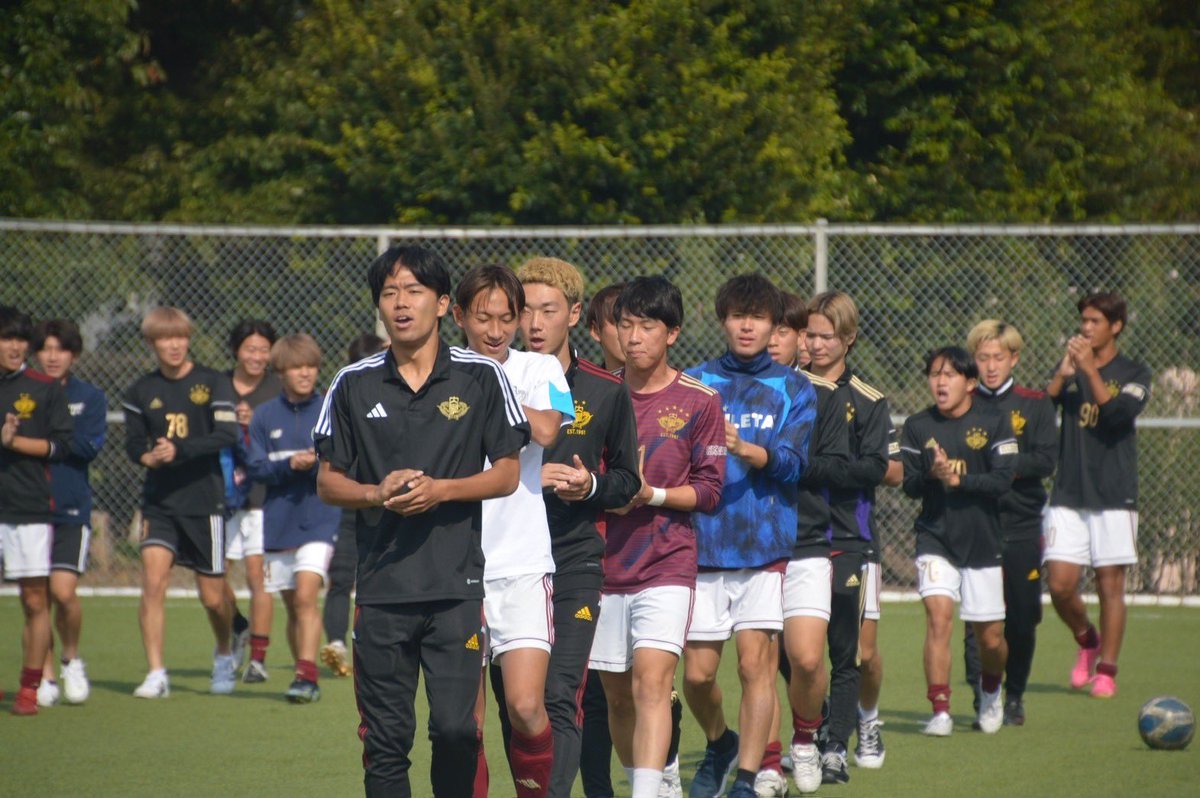 InahoKickers's tweet photo. 【ブラ体！】
試合前のブラ体の様子‼️

 #稲穂キッカーズ #サッカーサークル #オール早稲田 #ブラ体隊長 #ぶち上げていこうぜ https://t.co/Jtum860xBe