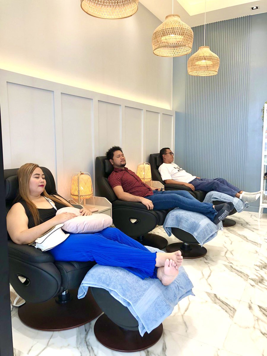 CdoLifestyle's tweet photo. Indulge in bliss at MILES BODY SPA, CDO's newest oasis at SM City CDO Uptown North Wing! 🌿✨ 

Choose from a variety of massages and treatments. 🧖‍♀️💆💅

Your path to relaxation and tranquility begins here!

#MilesBodySpa #beauty #health #wellness #bodyspa #CDOLifestyle https://t.co/atrcJ4MNTS