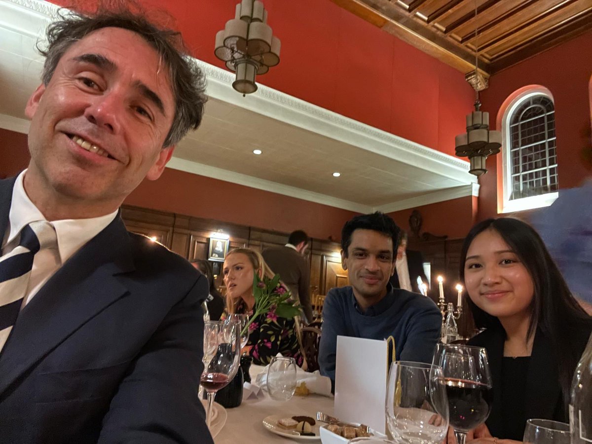 Congratulations to Dr @arji_barji of COMRU @MORUBKK on winning a @NDMOxford Grad Prize (runner-up) for his DPhil work on 'Prediction of disease severity in patients with febrile illnesses in resource-limited settings' Pic: Arjun (mid) with supervisor Prof Rafael Pera & colleagues