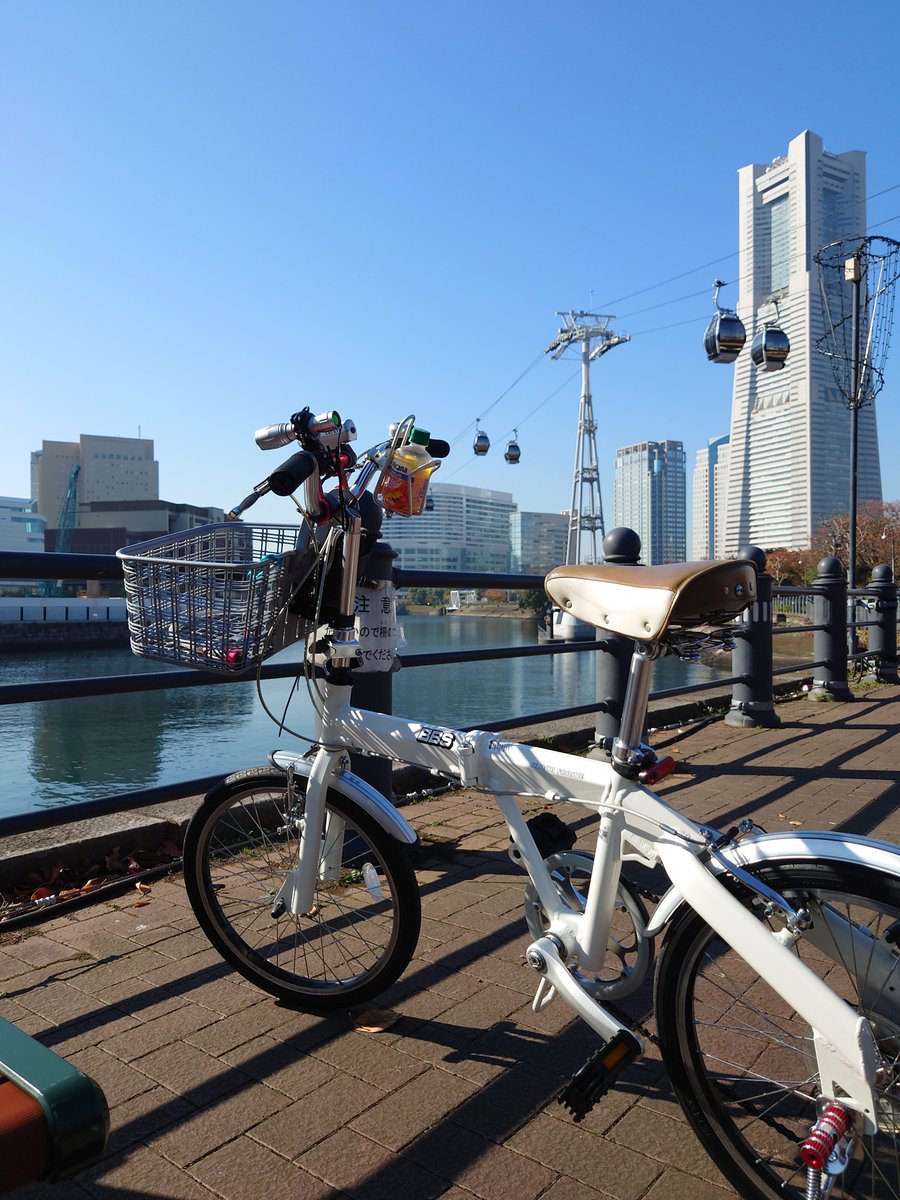 CANON_EOS_R5's tweet image. イマソラ…☀🌈

楽しい午後を過ごしてね😊🍂

#横浜 #ランドマーク