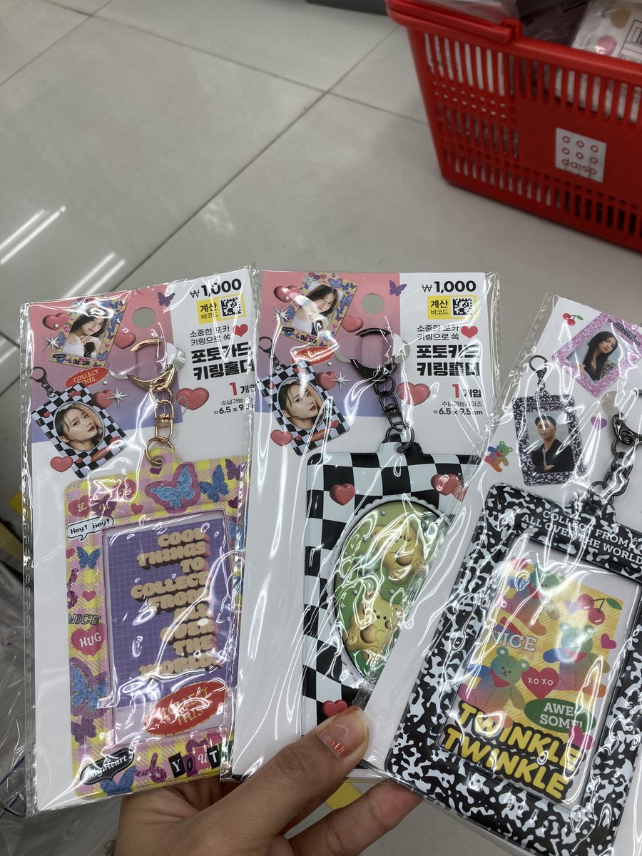 ada yang mau take ini ngga?uda ridi ke 25k /ea nya uda bersih ina ya tinggal adm syupi sm pack aja yg belum.yg mau langsung dm ke <a href="/mealkuma/">naa</a> 
#zonaung #zonajajan