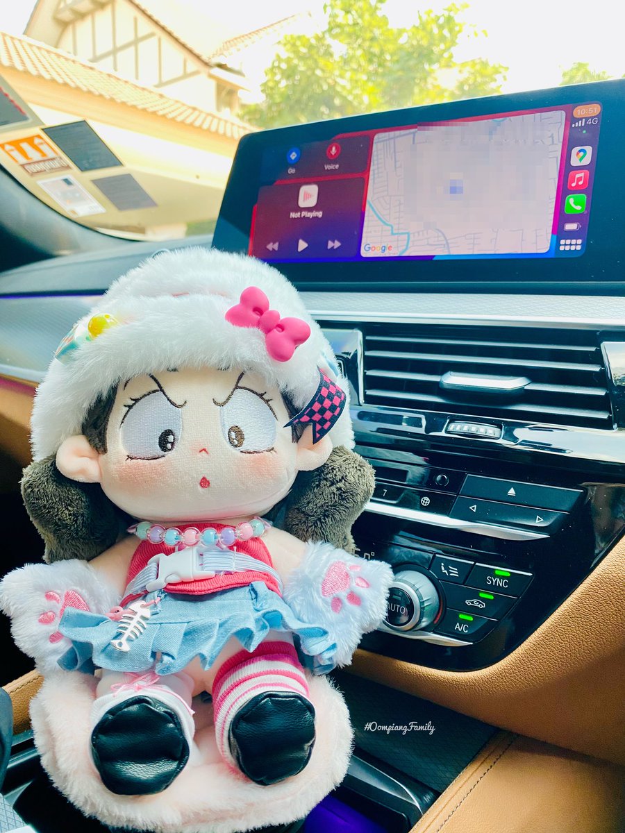 Oompiang's tweet photo. ☀️🌸🌈💚˚°✨🍃
มะมี๊รีบขับรถเร้วววว🚗 พิเจินหยั่กปัยไปเท่วแล้วก้ะ
@Deknoiyaya1 มี๊ส้มก๋า เจินได้รับชุดแล้ว ขอบคุนมั่กก้ะ เจินใส่ชุดจ๋วยมั๊ยก๊ะ🥰
#ตุ๊กตา20cm
#OompiangFamily https://t.co/PqHPLNlRY6