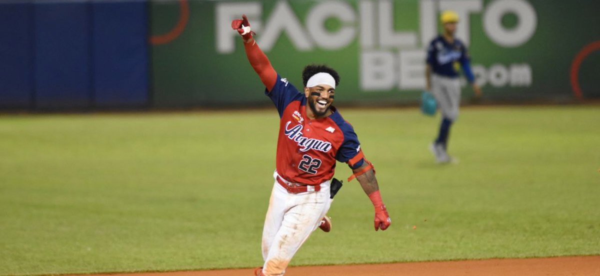 Keyber Rodríguez se puso la capa de héroe ✅

🔹El maracayero conectó el batazo para darle la victoria al equipo bengalí 12 carreras por 11 ante Navegantes.

Obtén más detalles ➡️t.ly/eKoDP

#RugimosJuntos