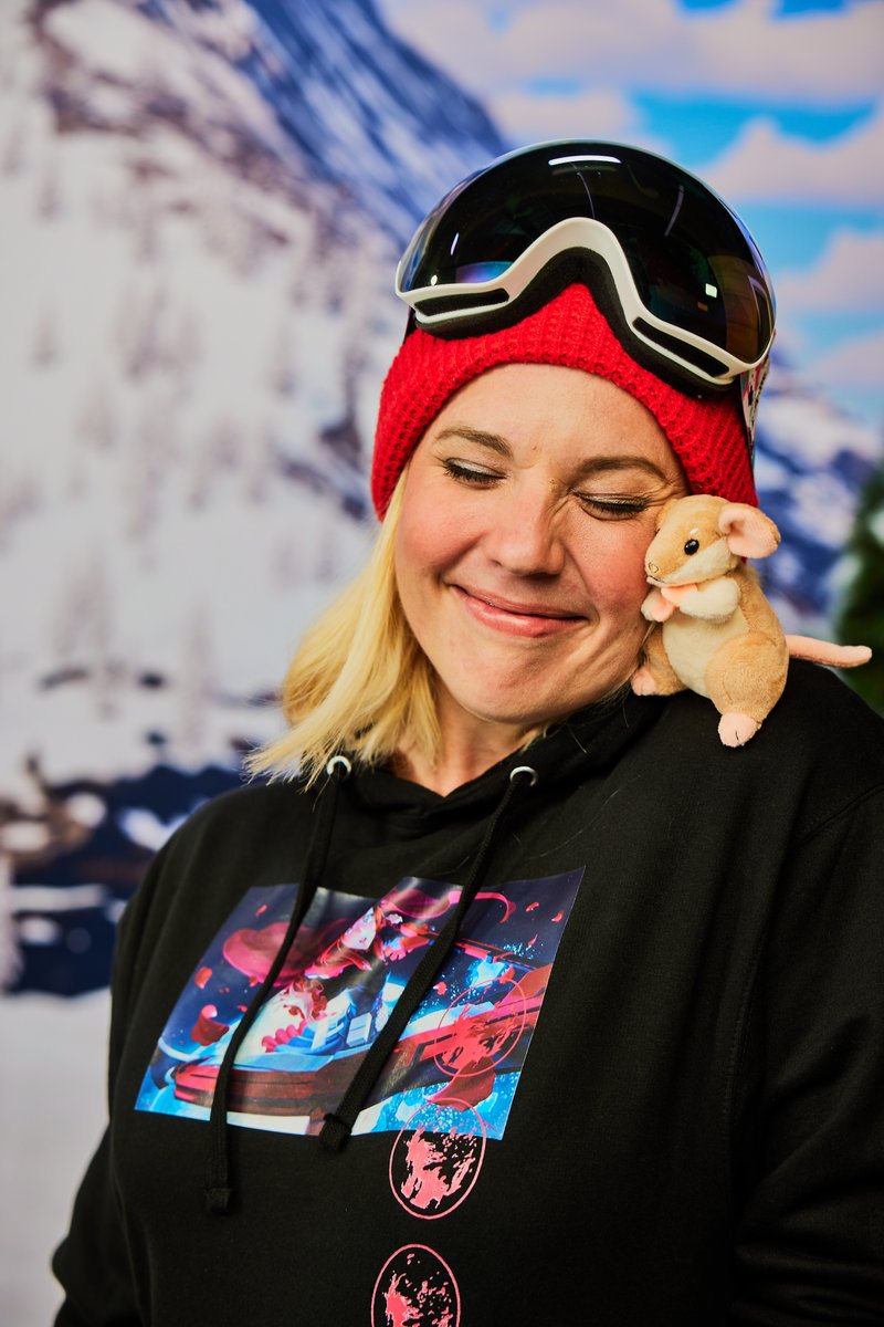 Just a Little something special💗🐭 Grab the new Bumbleby varsity jacket, get the Little shoulder plush FREE with code LITTLE at checkout! Add both items to the cart. Offer ends tonight at 11:59 PM CT