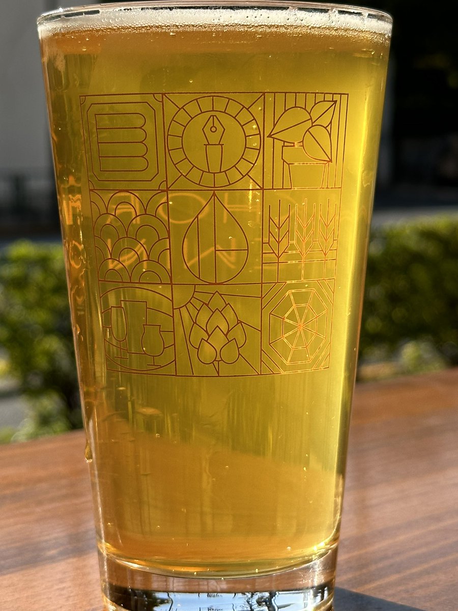 CBH0501's tweet photo. 平日休みなので、都内出て昼から飲んでます。Inkhorn Brewing/BUNCHO #2 https://t.co/qa0Ahv0OsU