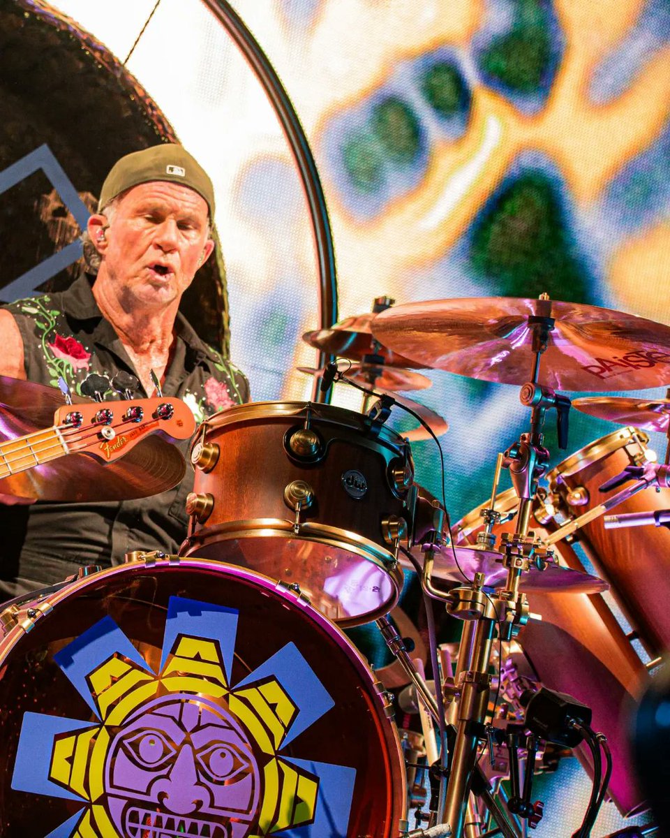 RHCP Argentina tweet media