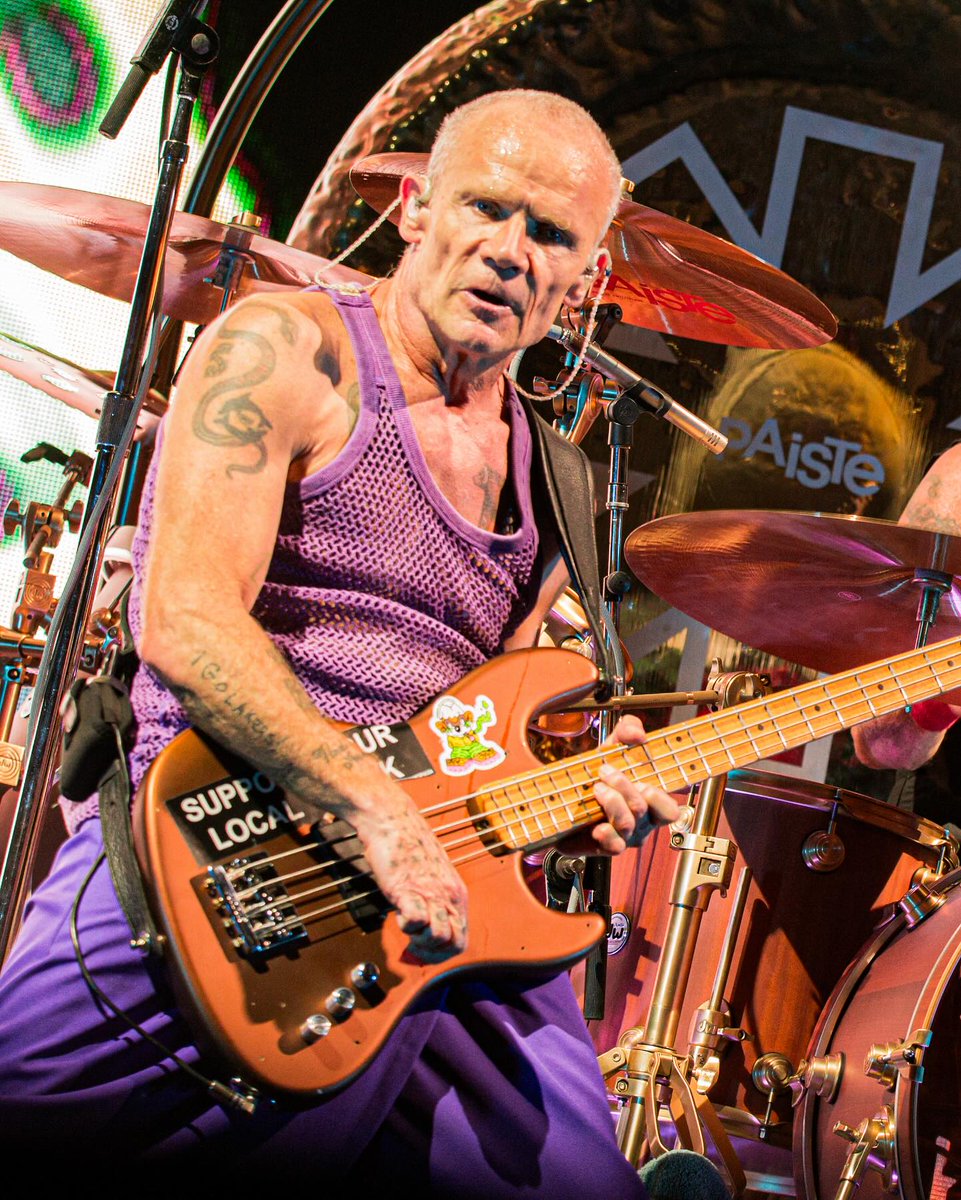 RHCP Argentina tweet media