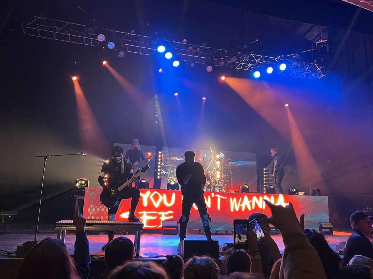 Isotopes97's tweet photo. @shannongunz @CiBabs https://t.co/wsR3lPEv11