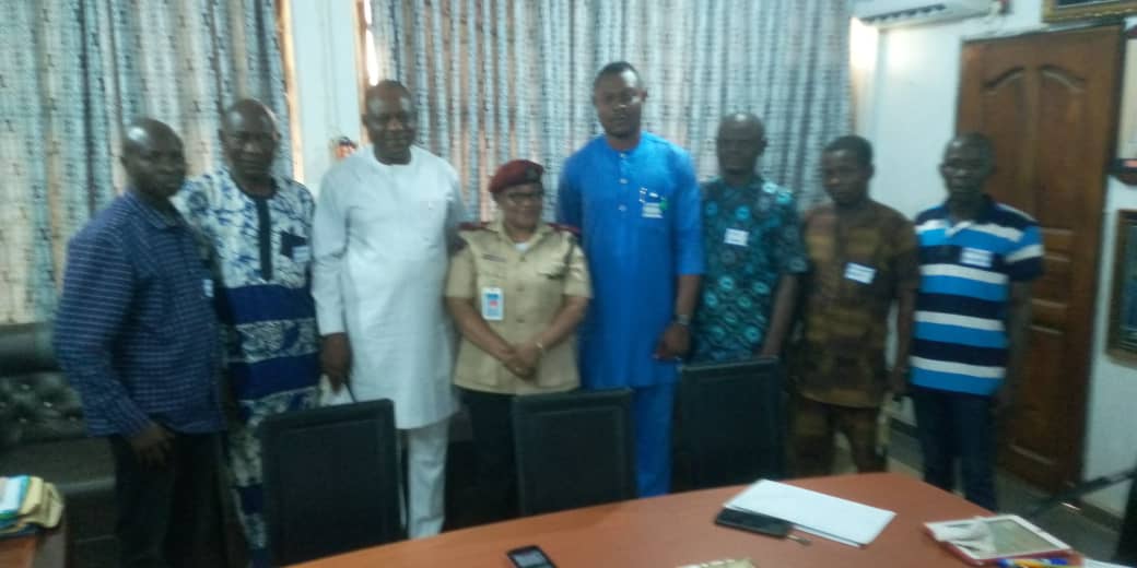 state41009's tweet photo. MINISTRY OF ENVIRONMENT TRAINS ITS  STAFF 

The Ondo State Ministry of Environment trained it's Drivers in a bid to enhance productivity while discharging their duties.

The Training was held at the office of the Permanent Secretary of the ministry in Akure, the State Capital. https://t.co/F312M6UdOH