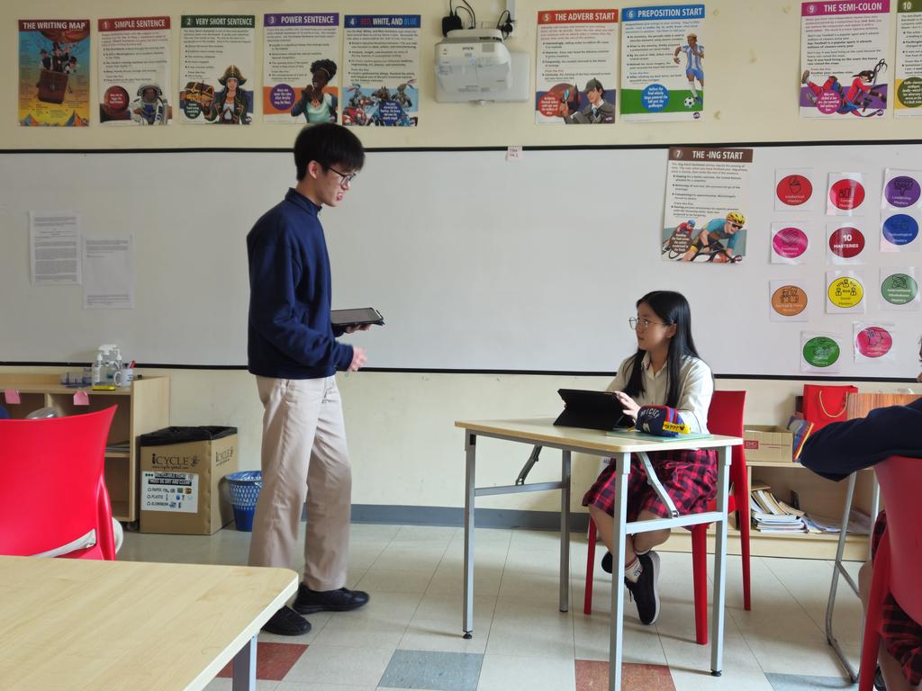 LydiaShamini's tweet photo. Part of literature is drama. Today, year 9s got the to create 2 scenarios - conflict between child and parent - in Asian and Western settings. They were on a roll showing their creativity! #socialmastery #creativemastery https://t.co/h9nilRDJT3