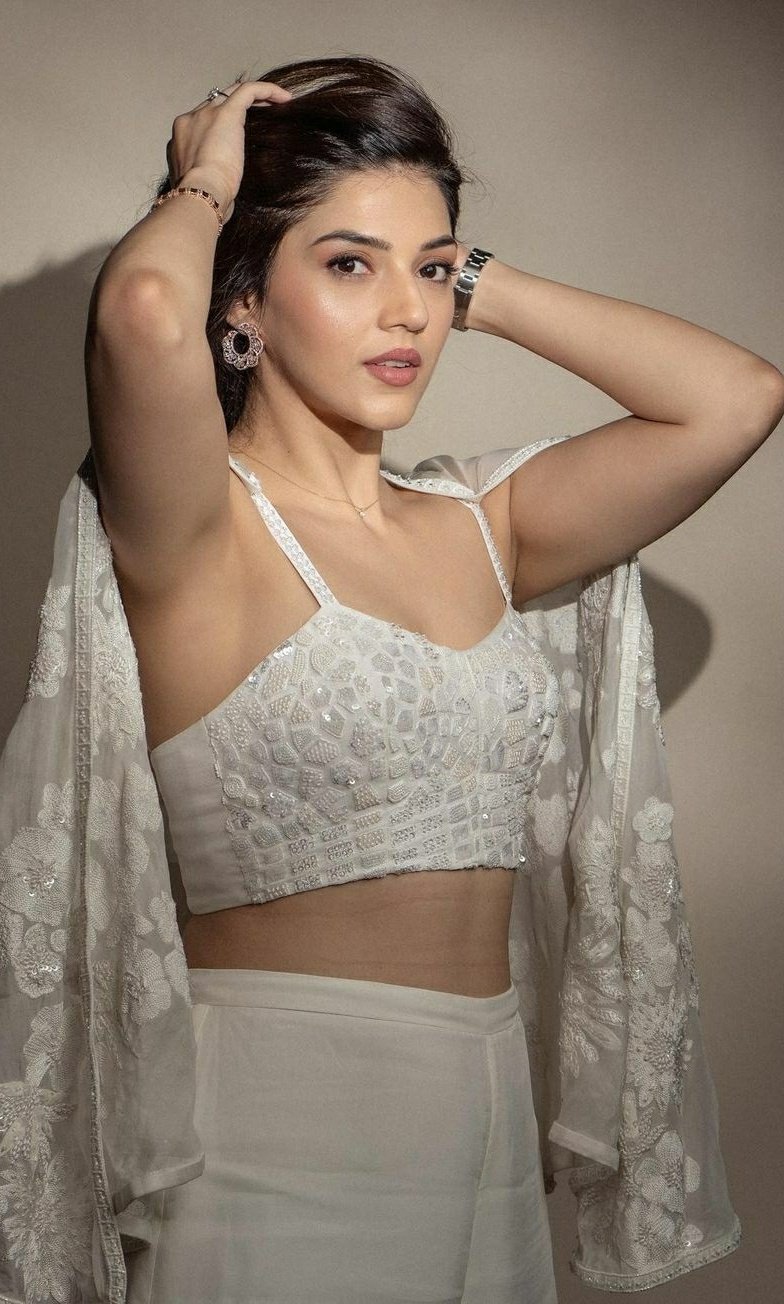 F_gzBqKbcAAmCCs?format=jpg&name=large