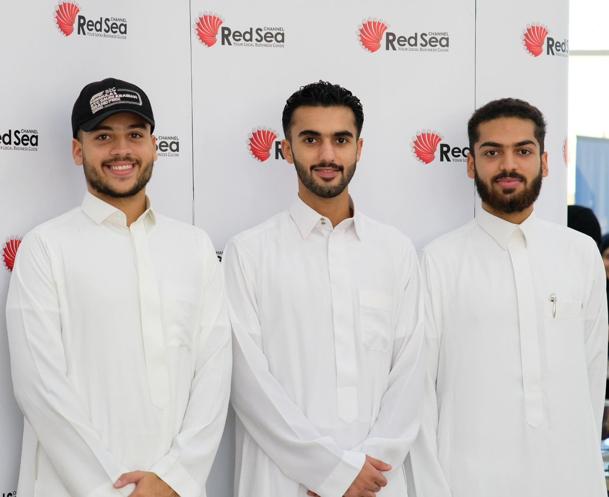 redseach's tweet photo. شاكرين تواجدكم في منصة قناة الردسي لأخذ صور تذكارية مميزة وبدعمكم نستمر #RSC_pearls ⚪️⚪️⚪️ 

حتى نلقاكم مجددًا دمتم بخير 💐

@EffatUniversity
@EffatCoAD https://t.co/1vhO1SN0ZC