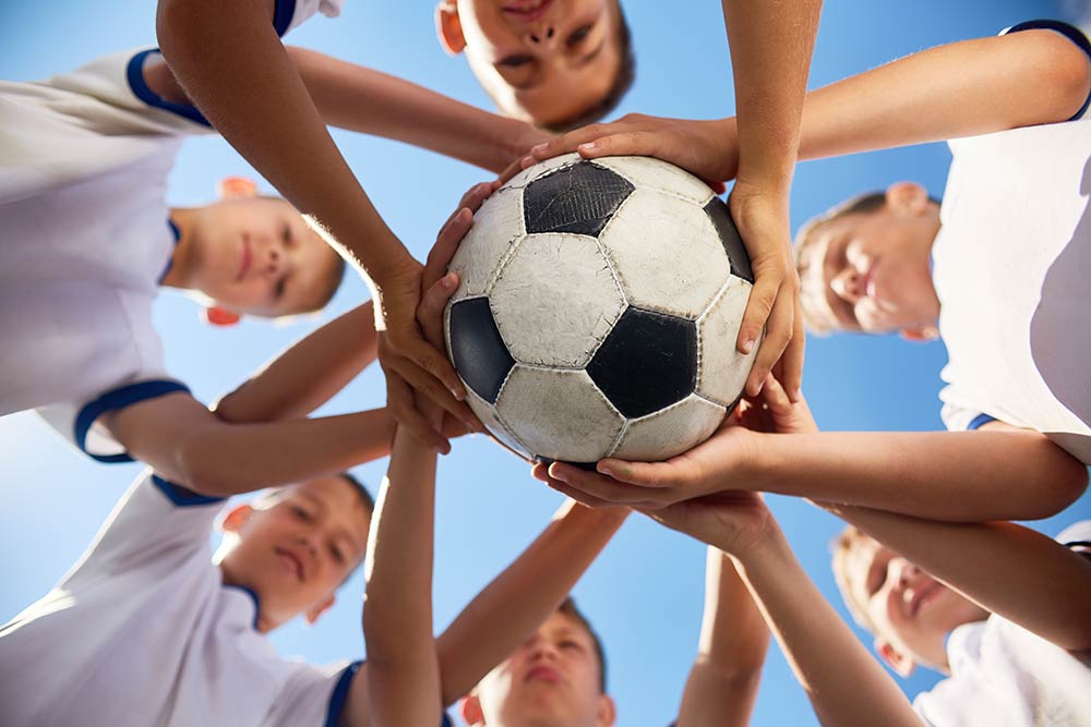 ZeroSalud's tweet photo. GUÍA INTRODUCTORIA AL DEPORTE PARA NIÑOS Y ADOLESCENTE

https://t.co/pE8pB25ocK

#fisioterapia #running #rodilla #condromalacia #huesos #aptofisico #basketboll #lesionderodilla #lesiónesdeportivas #ultimatefrisbee #velocidadaeróbicamáxima #reanimacioncardiopulmonar #rcp https://t.co/0mHxhmmwdN