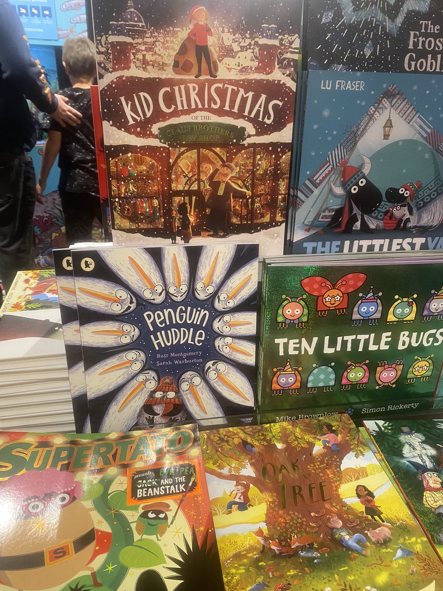 So chuffed to see Penguin Huddle by huddling up to keep warm in the marvellous display of books at @WaterstonesCC ❤️ @mossmontmomery @BIGPictureBooks @_lufraser @SimonRickerty