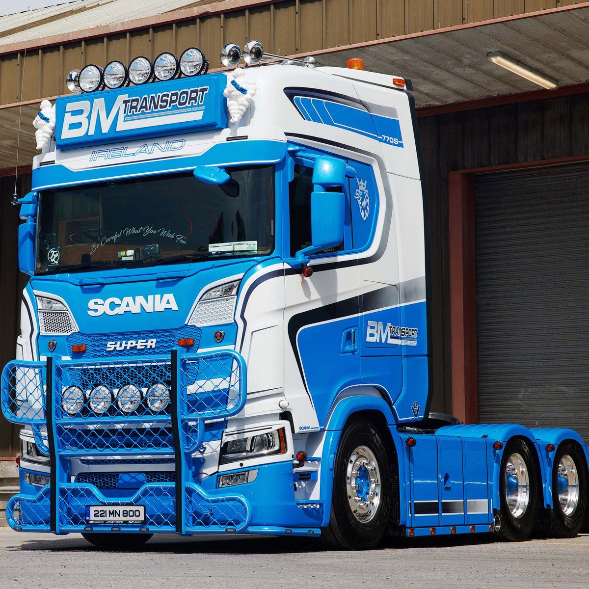 Darren Murphy, MD of BM Transport Limited, shares their incredible growth journey powered by Scania Financial Services (SFS). From a single truck to 180, SFS's seamless support has been pivotal. Read more about this success story: bit.ly/3QIbAiM #scania #assetfinance